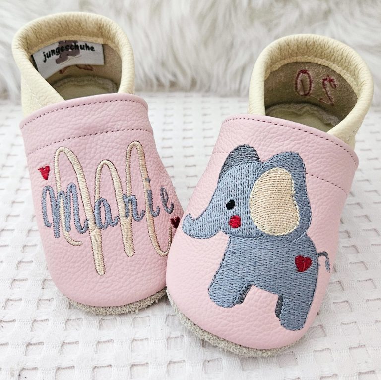 52. Lederpuschen Elefant mit Monogramm rosa/beige – personalisierbar 52. Lederpuschen Elefant mit Monogramm rosa/beige – personalisierbar